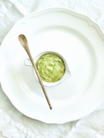 Avocado butter and extra ingredients