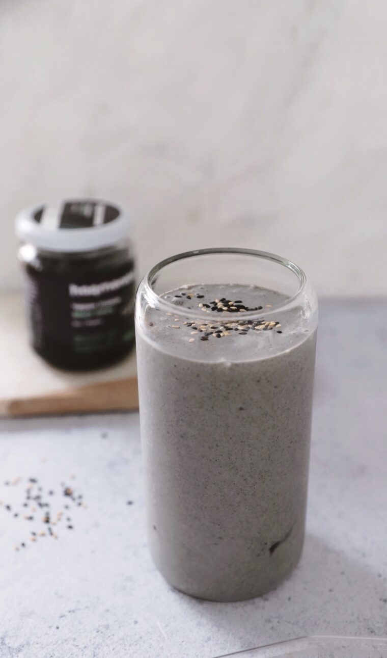 Easy collagen black tahini smoothie